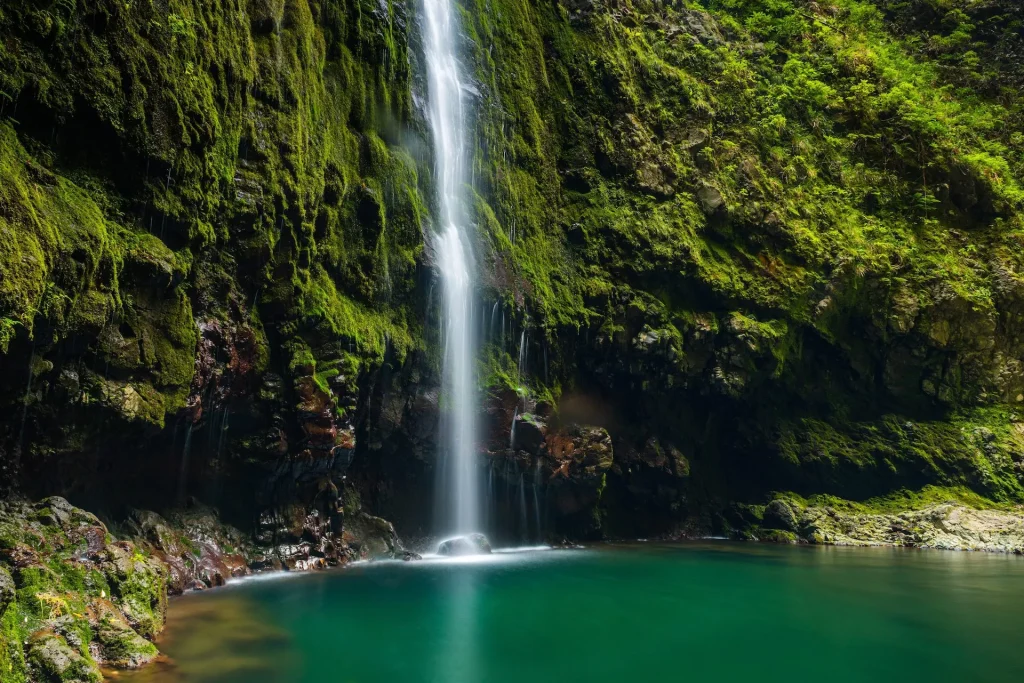 Caldeirao verde waterfall