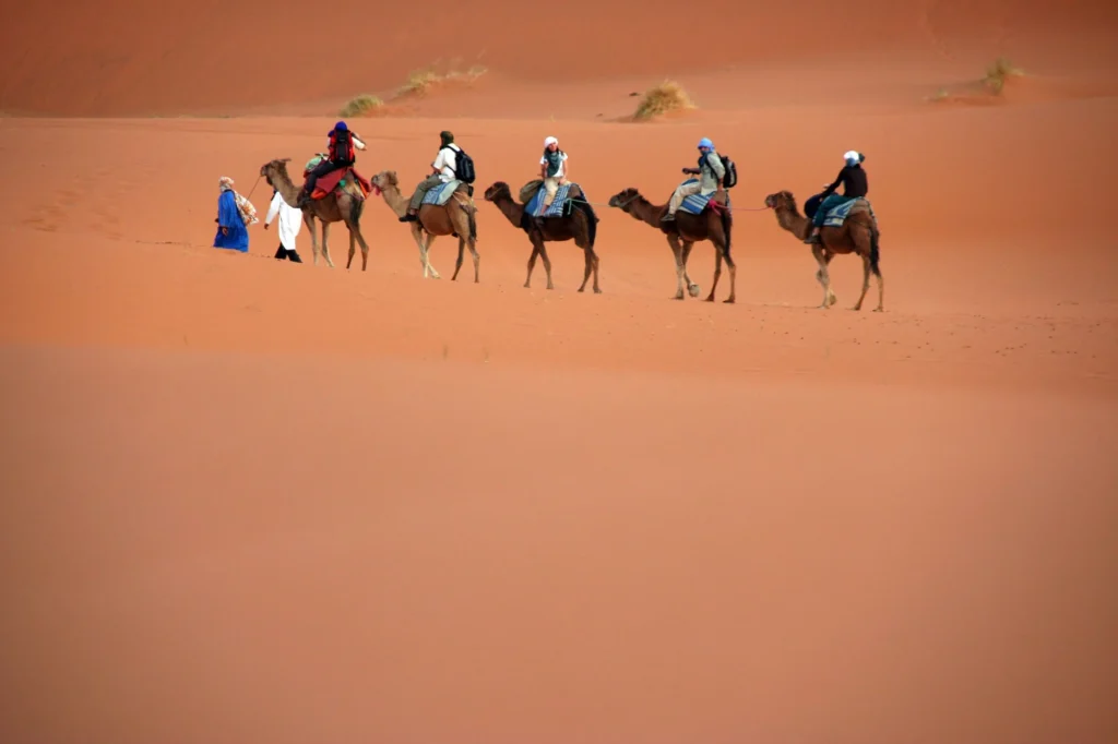 Karawane in der Wüste, Marokko
