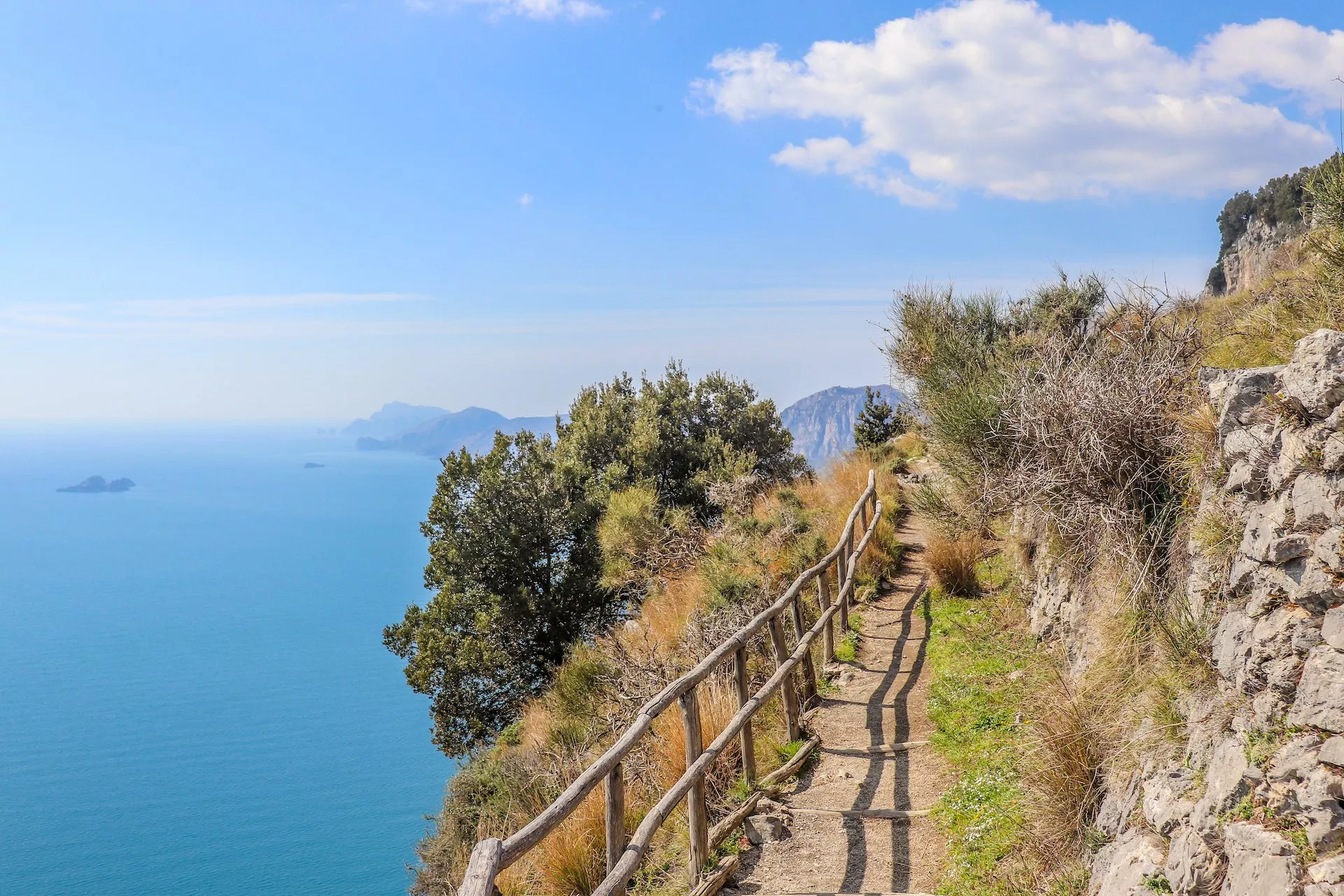 The path of the gods goes right next to the cliffs at parts